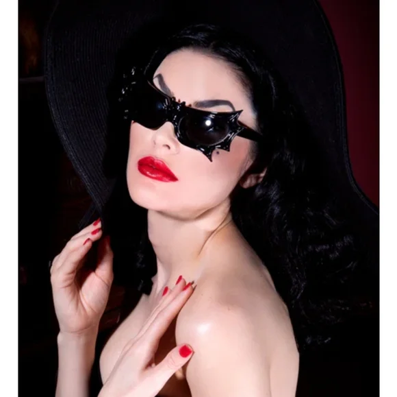 Vampira® Bat Glasses in Black by La Femme En Noir Soldout - Picture 4 of 9